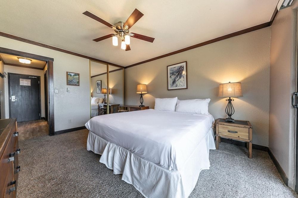 Condo, 1 Bedroom