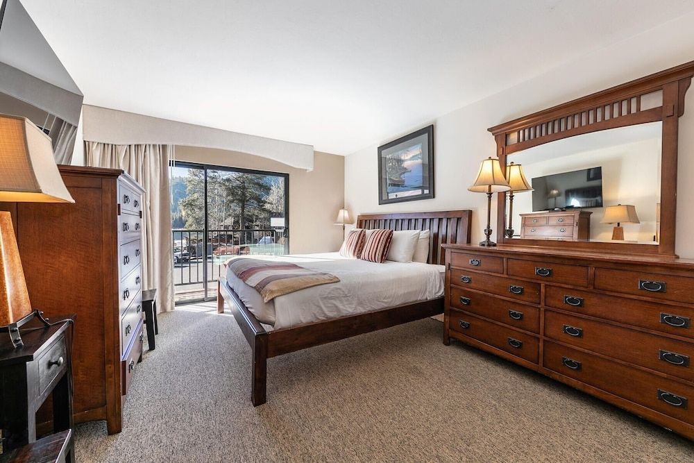 Condo, 1 Bedroom