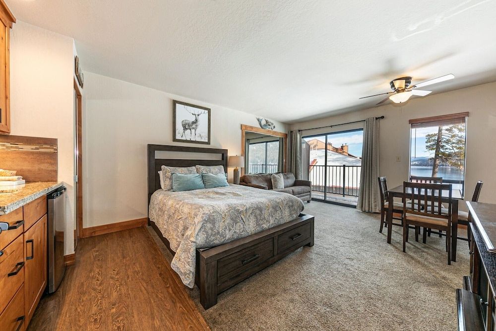 Condo, 1 Bedroom