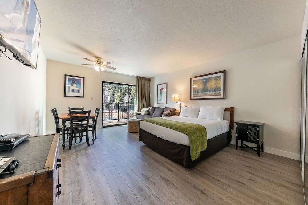 Condo, 1 Bedroom