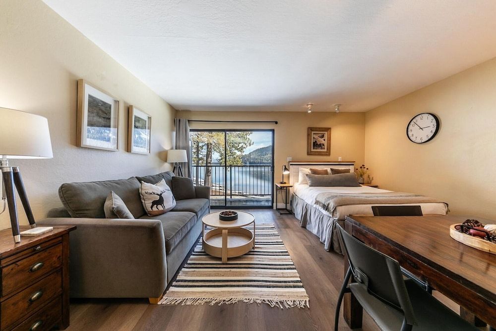 Condo, 1 Bedroom
