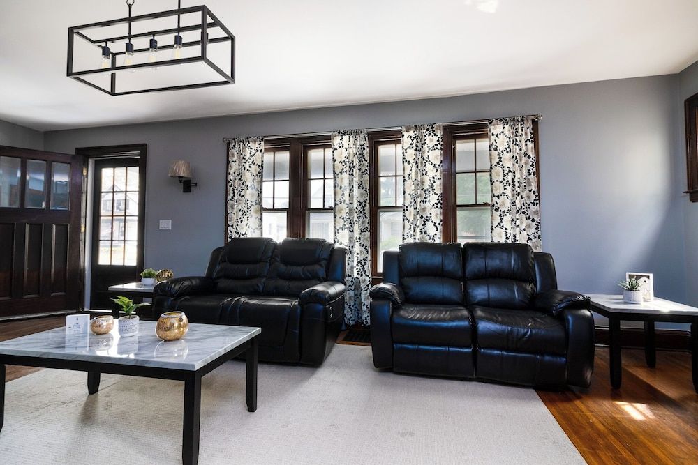 5Br, 1.5 Ba Close To Niagara Falls State Park House 20