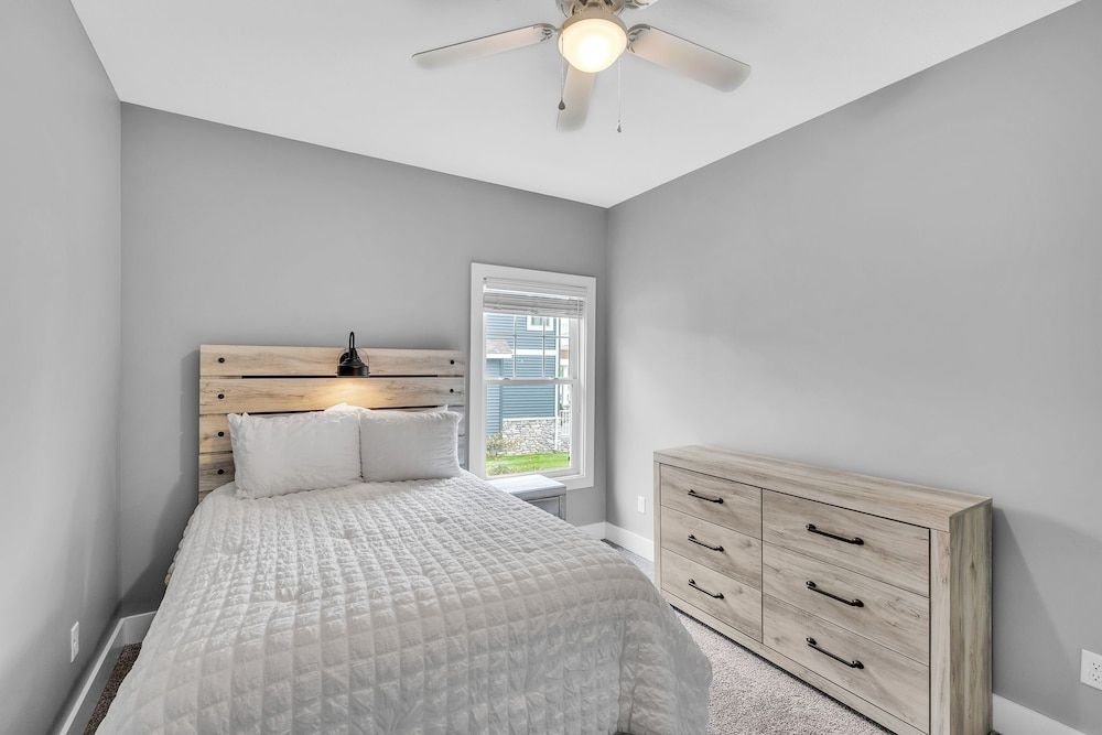 Pet-friendly Getaway With Golf & Private Patio Retreat 4 Bedroom Home House, 4 Bedrooms 8