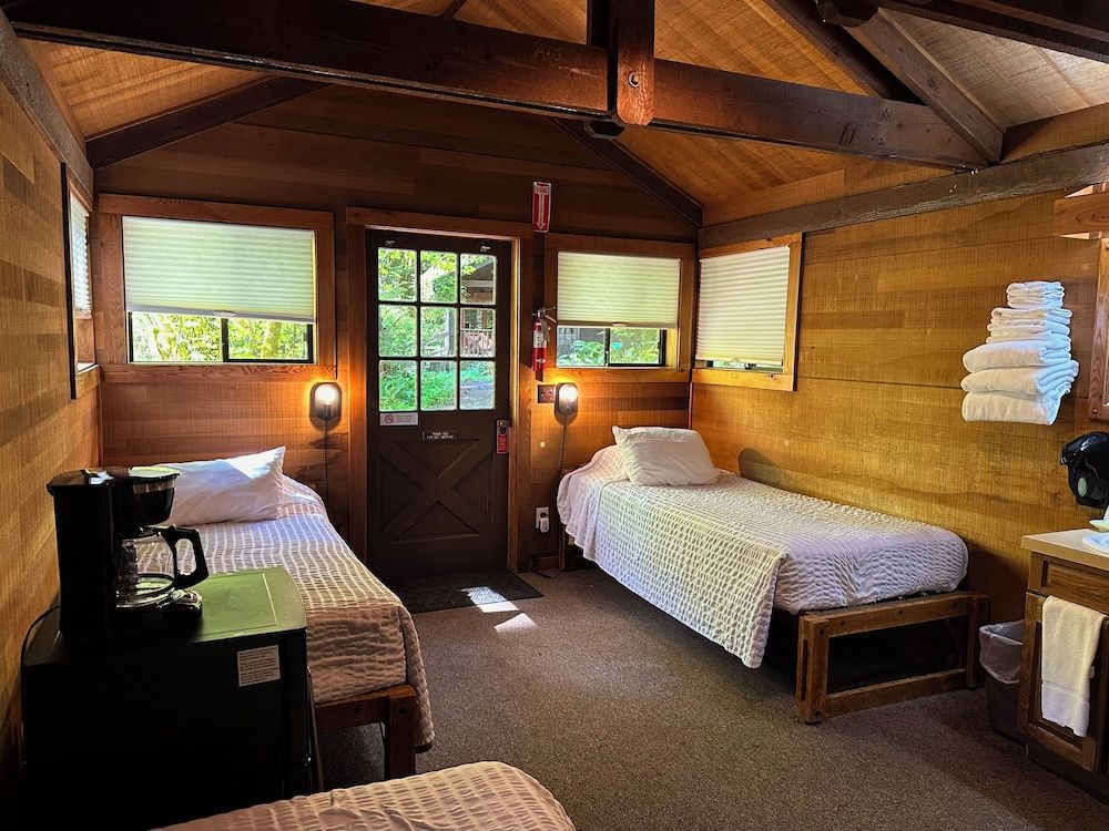 Smith Creek Village Tiny Cabin, Non Smoking 2