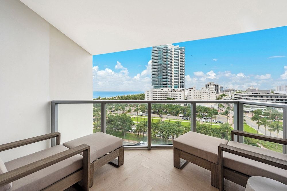 Room (W South Beach 804)