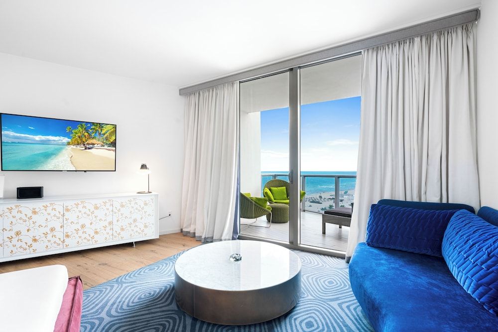 Room (W South Beach Studio Suite 1226)