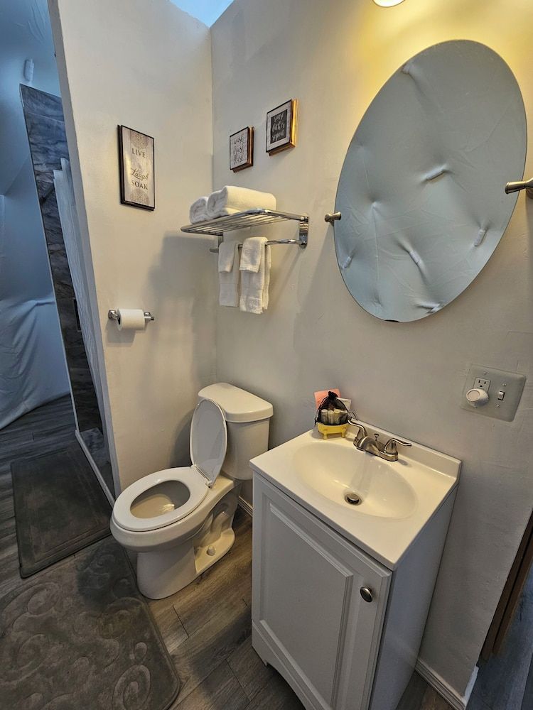 The Glamp Inn