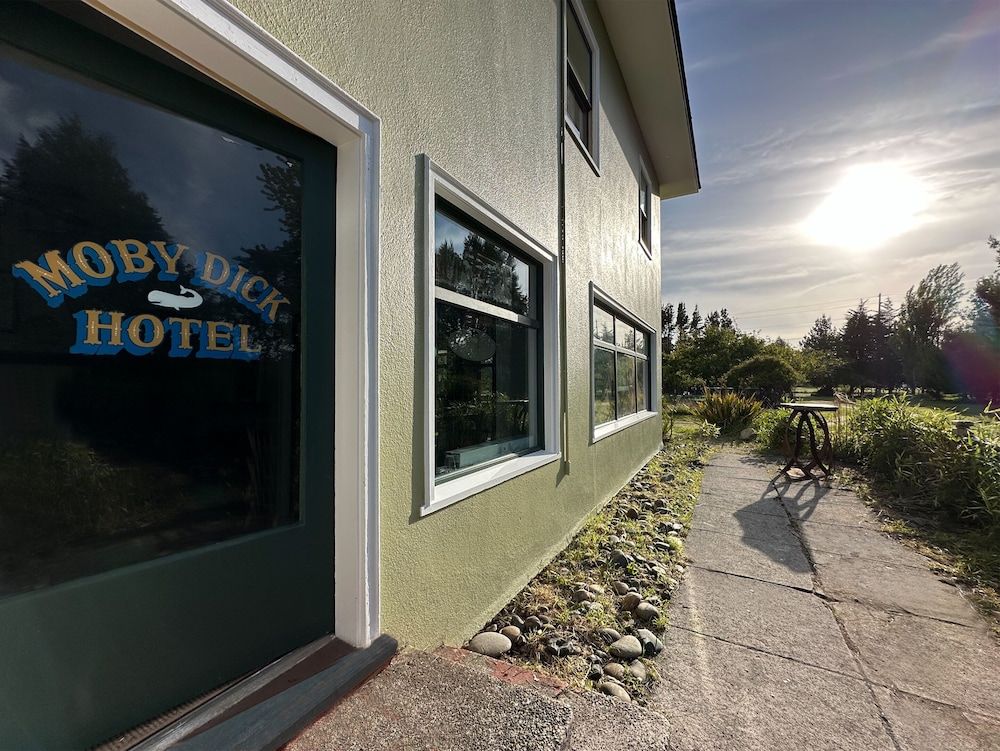 Moby Dick Hotel