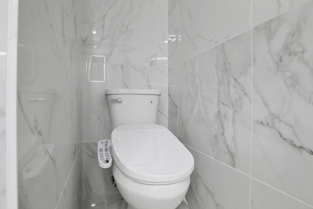 Overlook Hotel Double Room, Mountain View 6