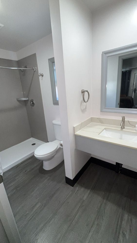 6 Rivers Motel Room, 2 Double Beds, Non Smoking 7