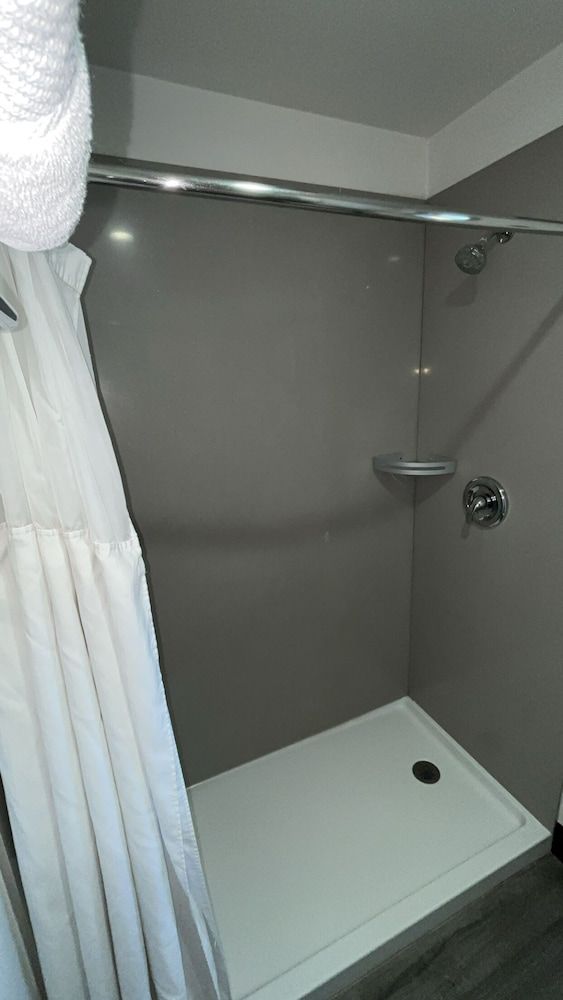 6 Rivers Motel Room, 2 Double Beds, Non Smoking 6