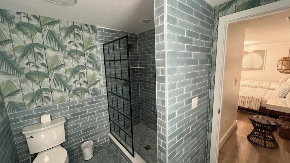 driftwood motel Luxury Villa 6