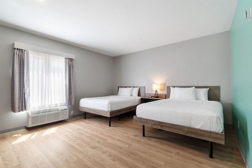 ECHO Suites Extended Stay by Wyndham Houston Katy West Room, 2 Queen Beds, Mobility Accessible, Non Smoking (Bathtub w/Grab Bars) 5