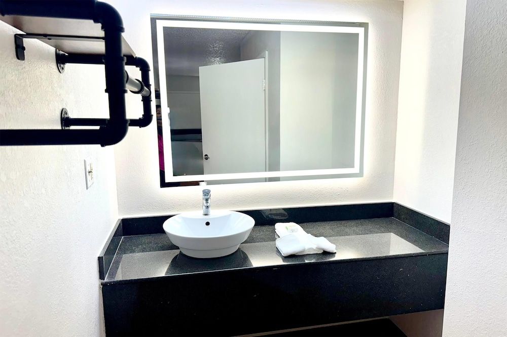 Baymont By Wyndham Metter Room, 2 Double Beds, Non Smoking 5