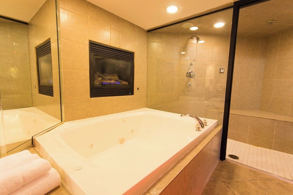 Essence Suites Essence Suites 4