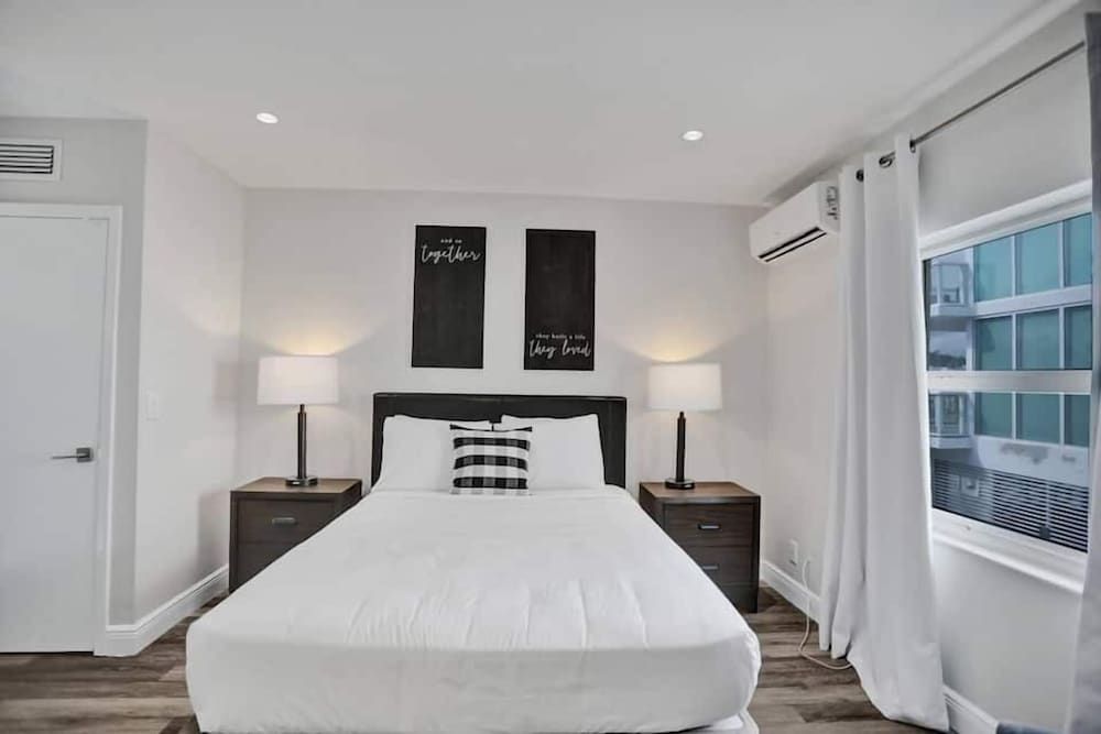 Classic Studio, 1 Queen Bed, Patio (Hendrick 5)