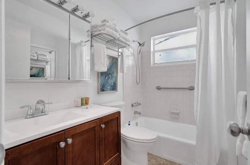 Waves by Stay Hospitality Classic Double Room, Beach View (Waves 1) 17