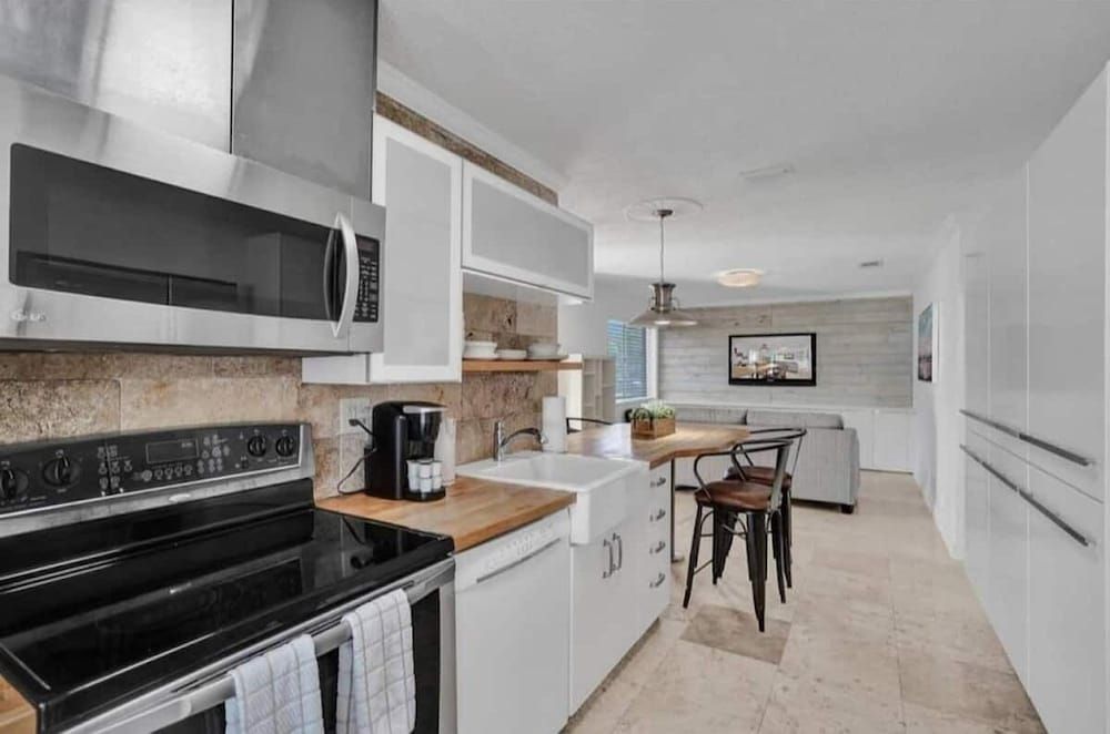 Waves by Stay Hospitality Classic Double Room, Beach View (Waves 1) 6