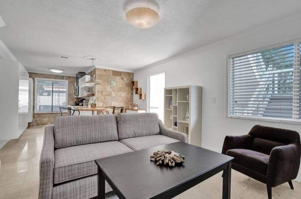 Waves by Stay Hospitality Classic Double Room, Beach View (Waves 1) 8