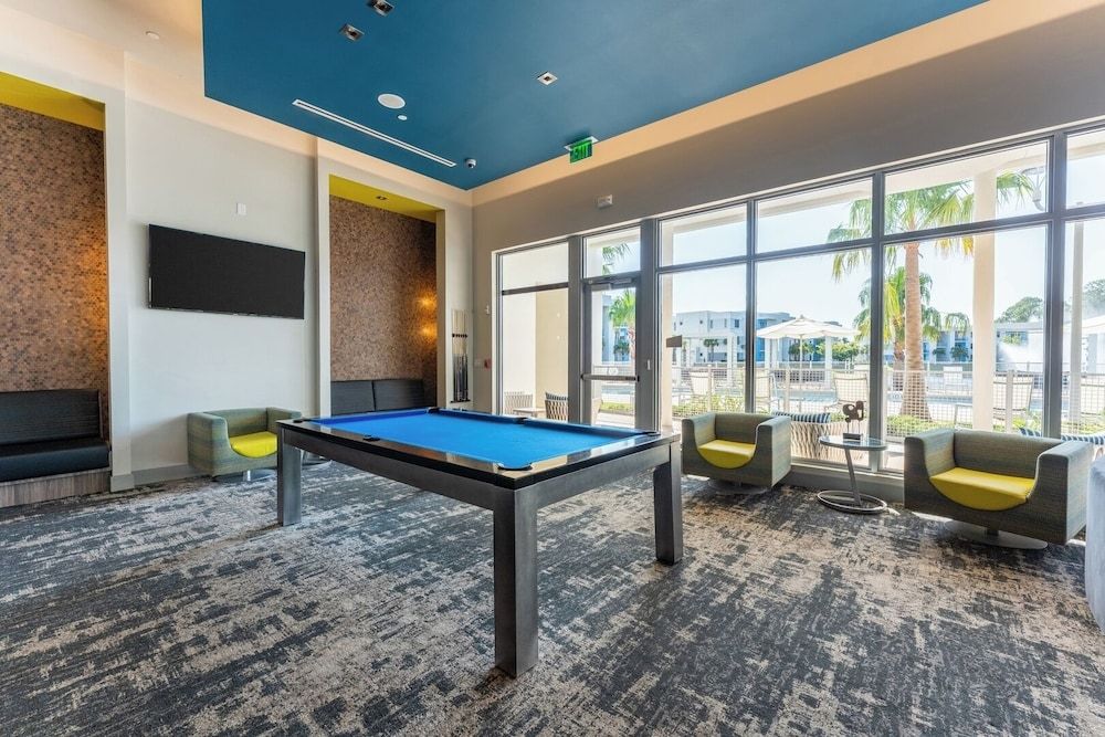 Daytona 2BR Getaway Parking Family & Pet-friendly Apartment (2 Bedrooms) 23