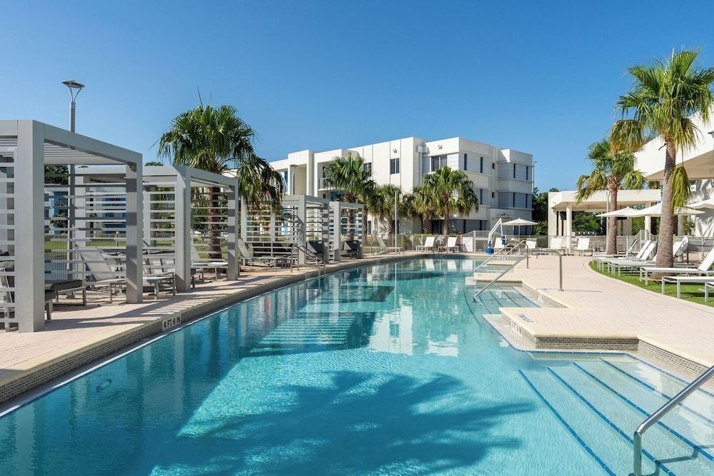 Daytona 2BR Getaway Parking Family & Pet-friendly