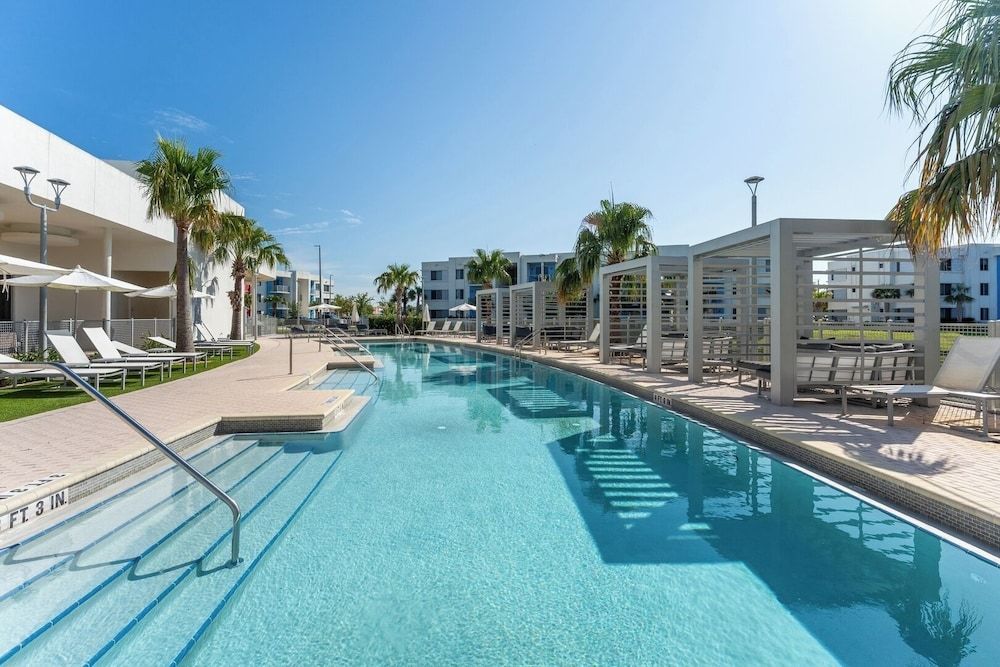 Daytona 2BR Getaway Parking Family & Pet-friendly Apartment (2 Bedrooms) 8