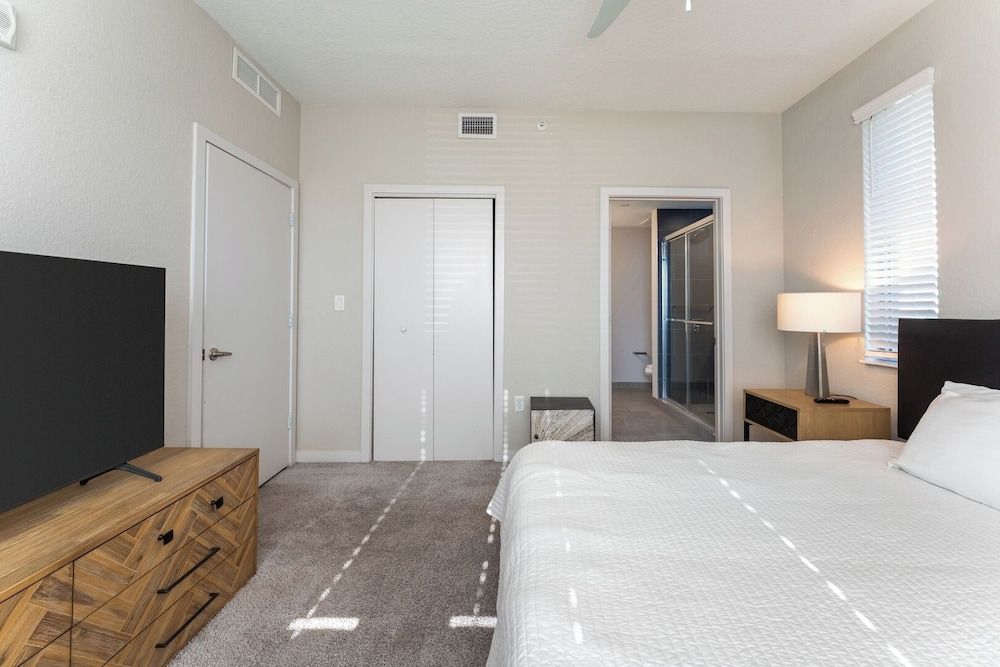 Daytona 2BR Getaway Parking Family & Pet-friendly Apartment (2 Bedrooms) 61