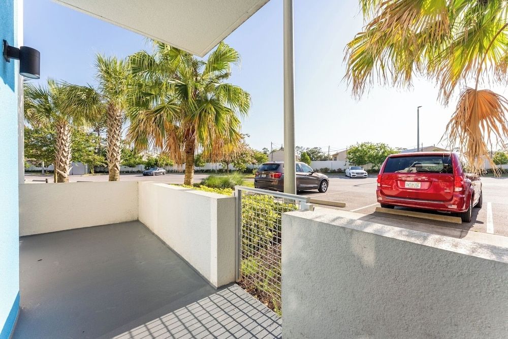 Daytona 2BR Getaway Parking Family & Pet-friendly Apartment (2 Bedrooms) 71