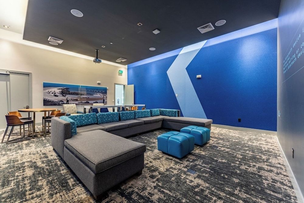 Daytona 2BR Getaway Parking Family & Pet-friendly Apartment (2 Bedrooms) 26