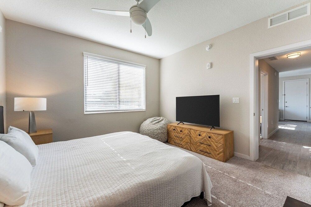 Daytona 2BR Getaway Parking Family & Pet-friendly Apartment (2 Bedrooms) 59