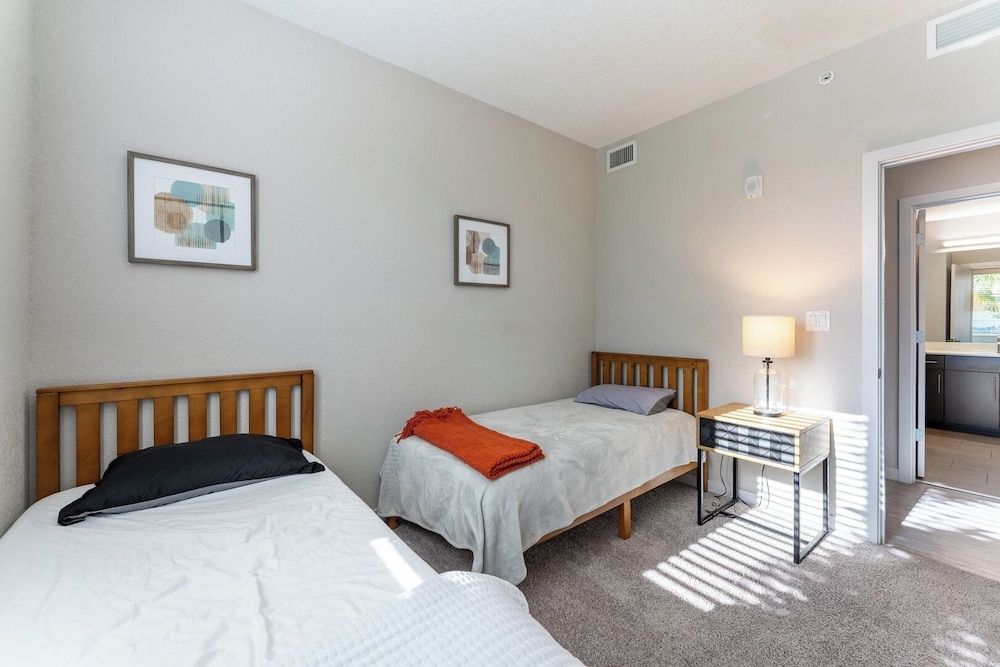 Daytona 2BR Getaway Parking Family & Pet-friendly Apartment (2 Bedrooms) 65