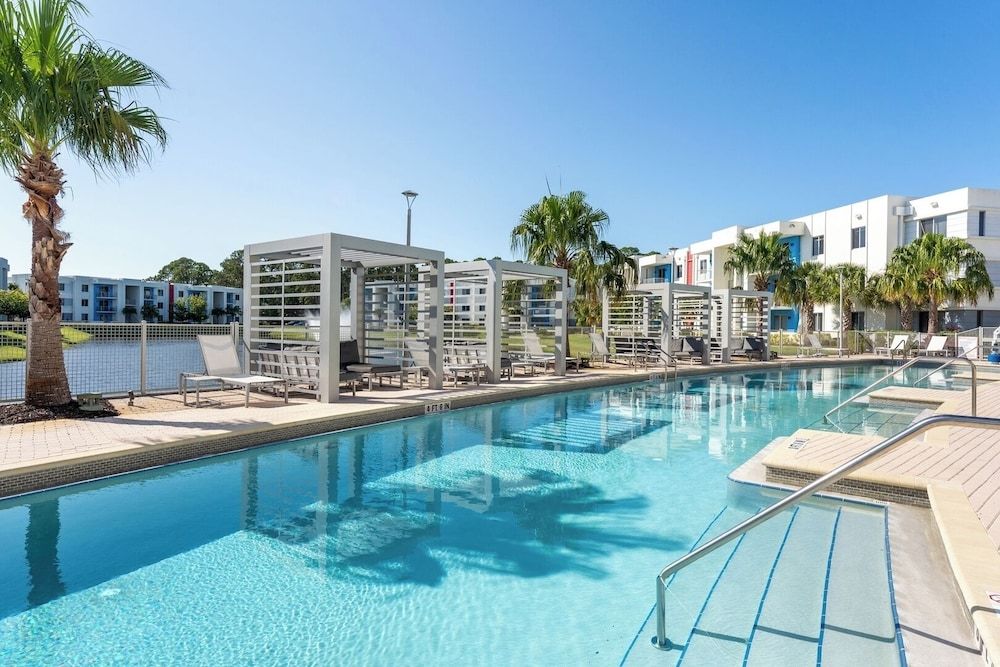 Daytona 2BR Getaway Parking Family & Pet-friendly Apartment (2 Bedrooms) 6