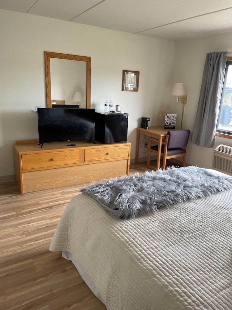 Single Room, 1 King Bed