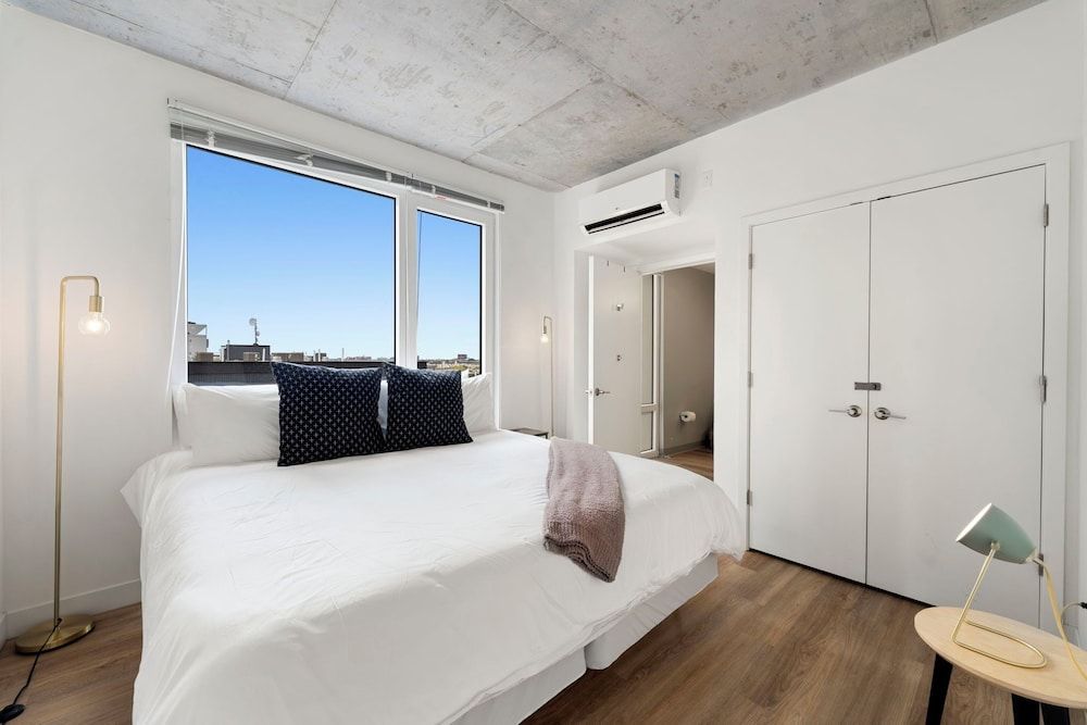 Family Apartment, City View