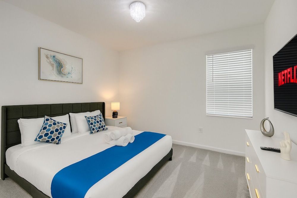 Magical Dreams Basic Double Room, 1 King Bed, Non Smoking, Private Bathroom 3