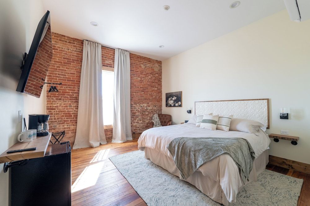 The Tanglewood Comfort Double Room, Courtyard View