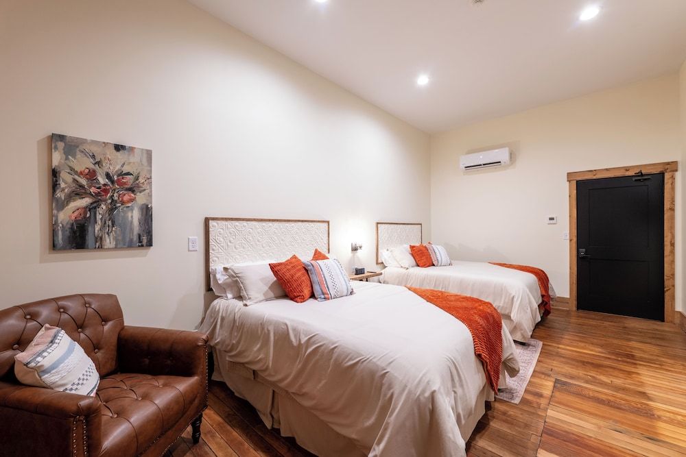 The Tanglewood Comfort Quadruple Room 4