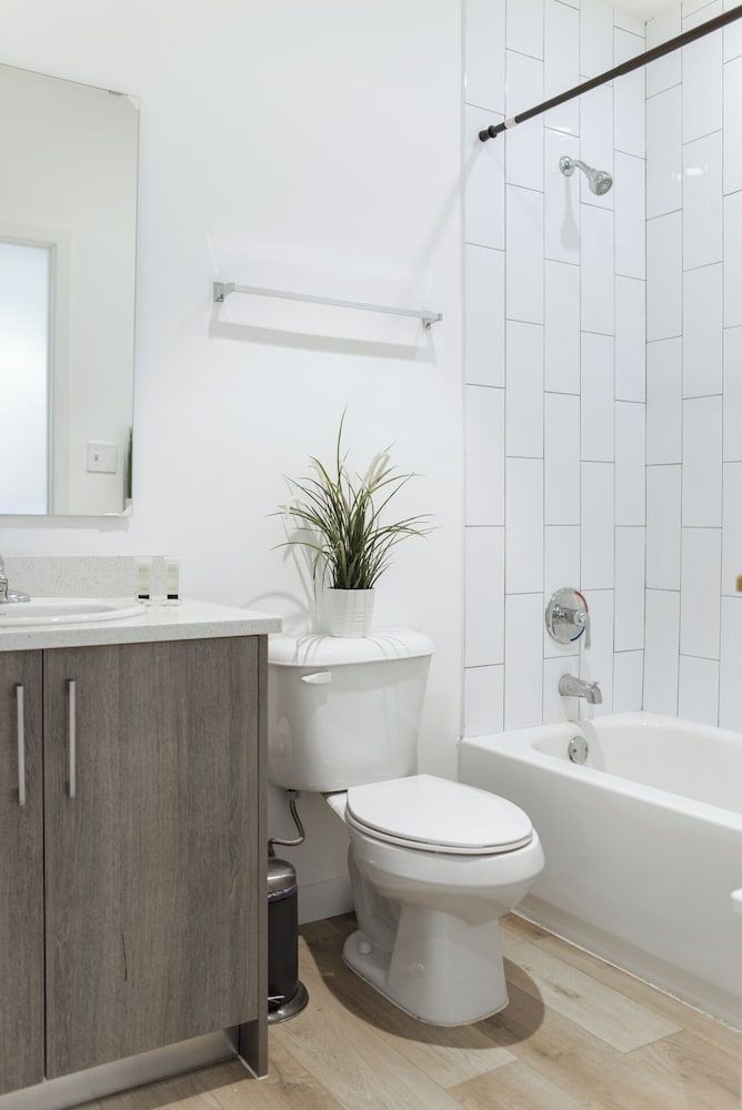 Prime Townhouses Near Design District Family Townhome, 3 Bedrooms, Patio 22