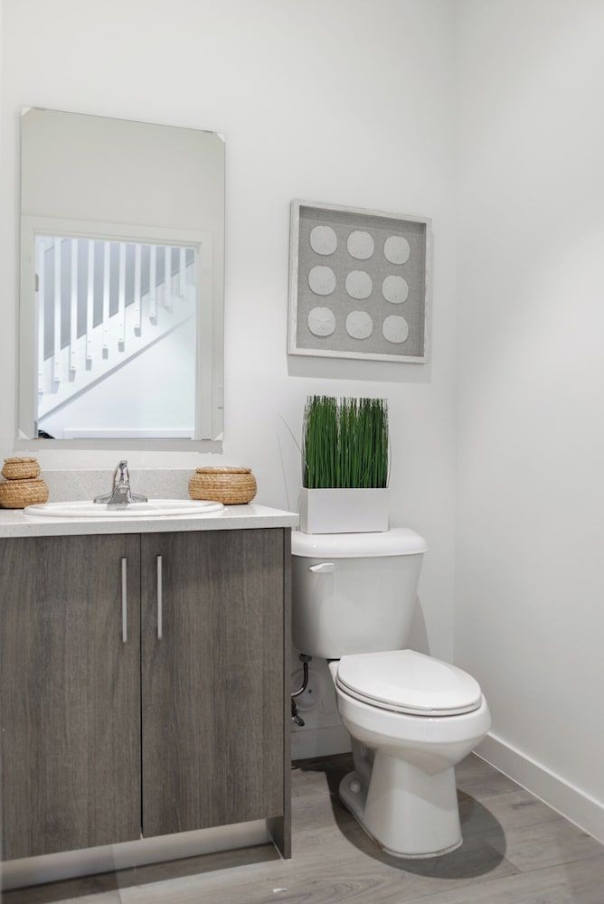 Prime Townhouses Near Design District Family Townhome, 3 Bedrooms, Patio 21