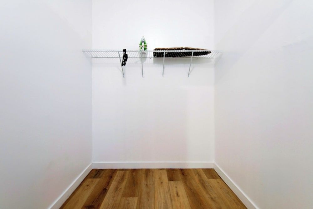 Stylish Townhouses by Design District Family Townhome, 3 Bedrooms, Patio 15