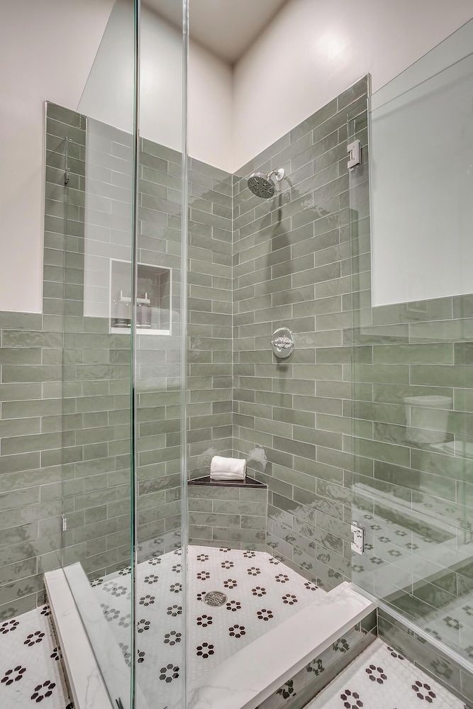 Nutt House Hotel Deluxe Room, 1 King Bed, Non Smoking (1) 10