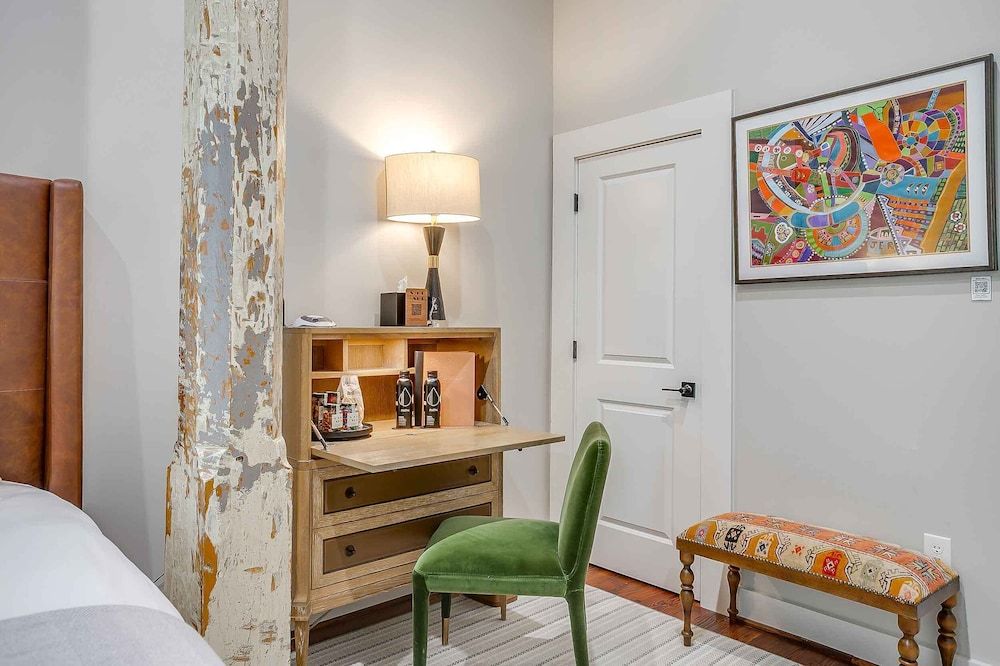 Nutt House Hotel Deluxe Room, 1 King Bed, Non Smoking (1) 6