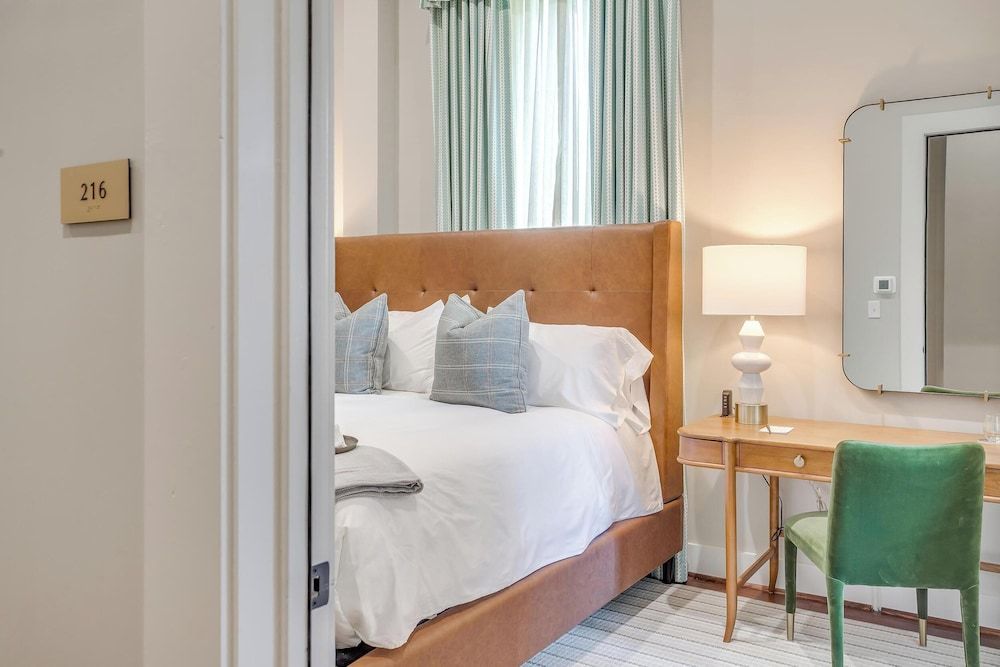 Nutt House Hotel Deluxe Room, 1 King Bed, Non Smoking (2) 2