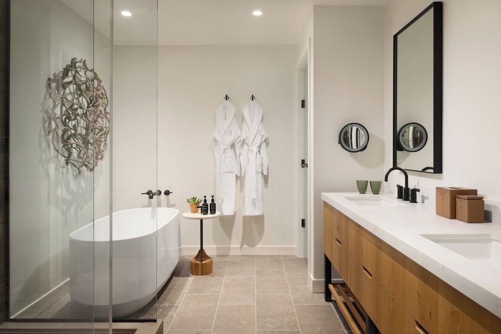 Appellation Healdsburg Suite, 1 King Bed (Appellation) 9