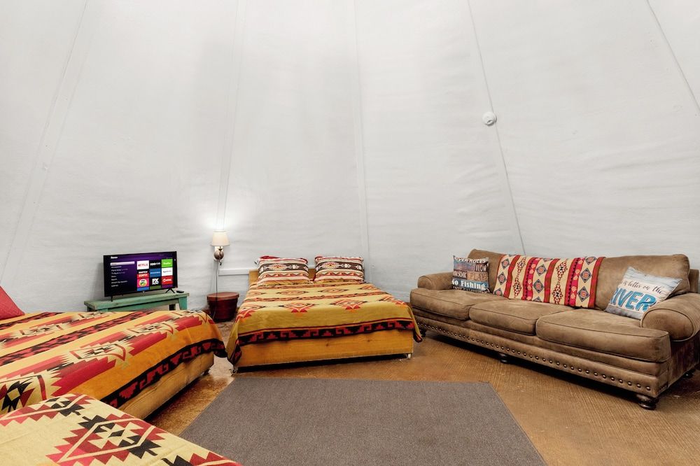 Tipis on the Guadalupe Family Cabin, Multiple Beds, Non Smoking 2