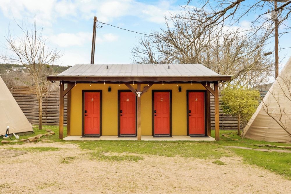 Tipis on the Guadalupe Classic Cabin, Multiple Beds, Private Bathroom 5
