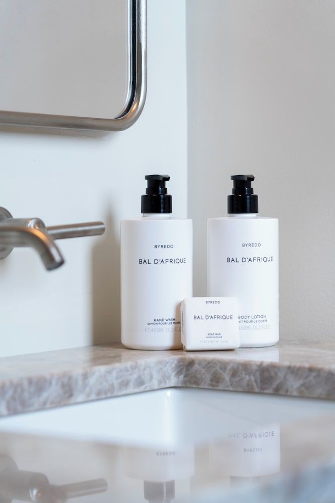 Offshore Residences One Bedroom Condo King with Steam Shower 11