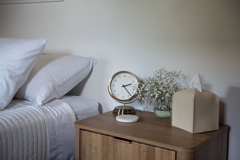 Motel Miles Single Room, 1 Queen Bed 5