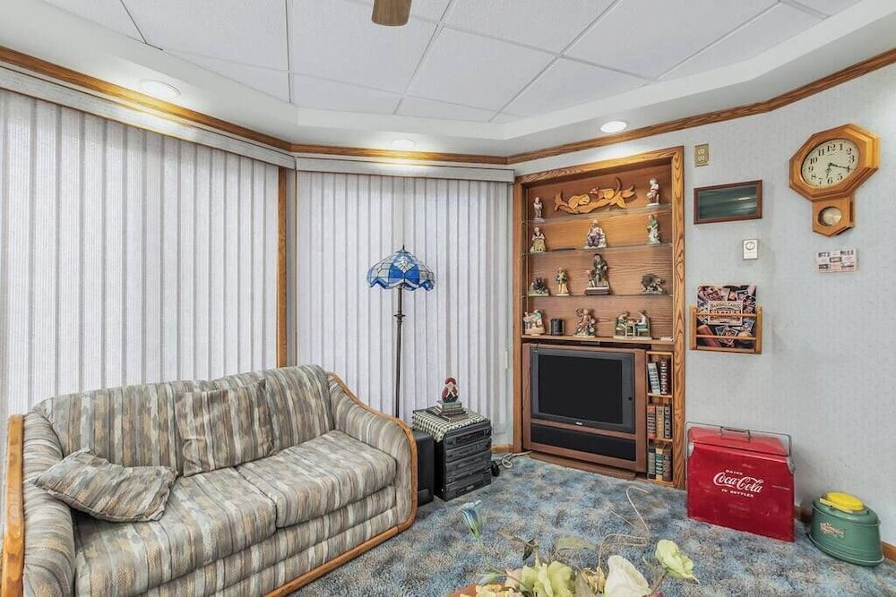 Red Barn Village Apartments Comfort Apartment, 1 Queen Bed, Non Smoking, Air conditioning 6