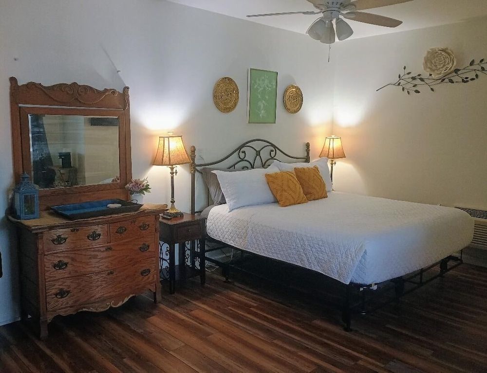 Wild Mountain Lodge Honeymoon Double Room, Mountain View 5